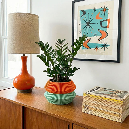 Winshire Space Age Planter