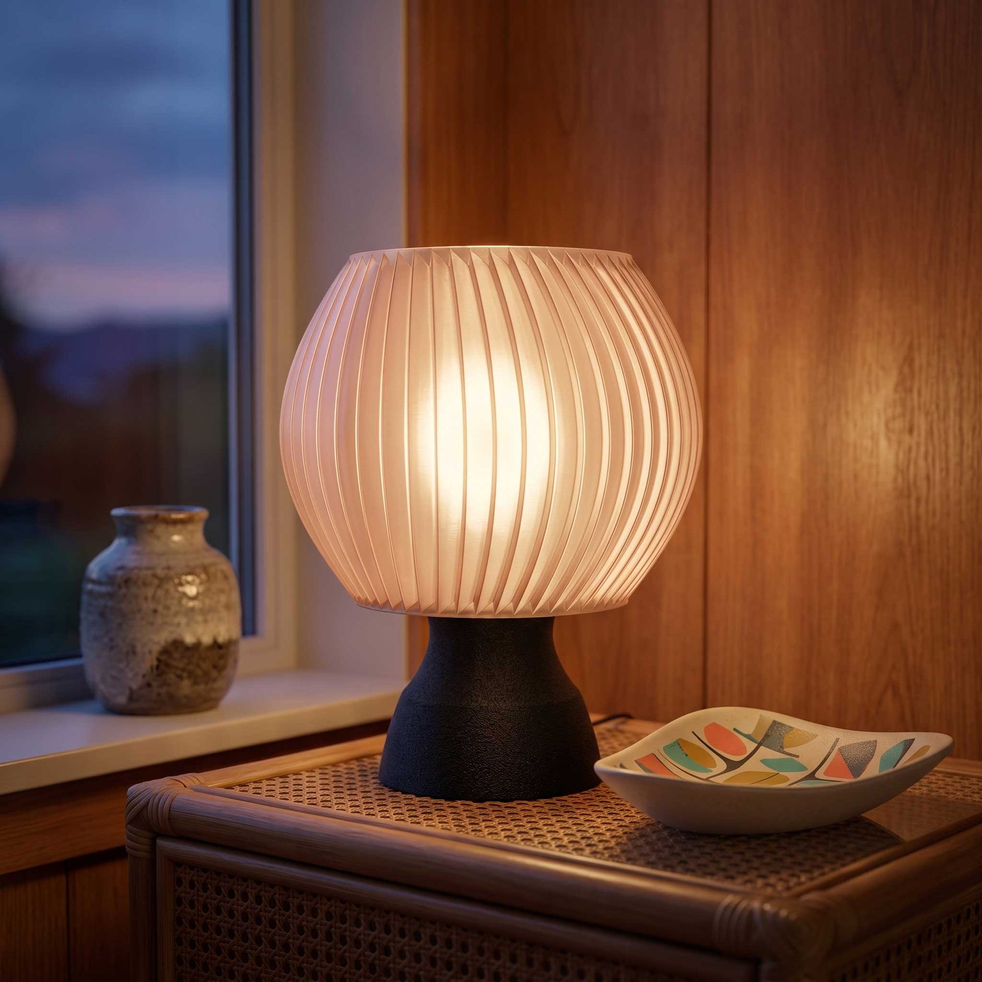 The Pompalo Fluted Retro Table Lamp