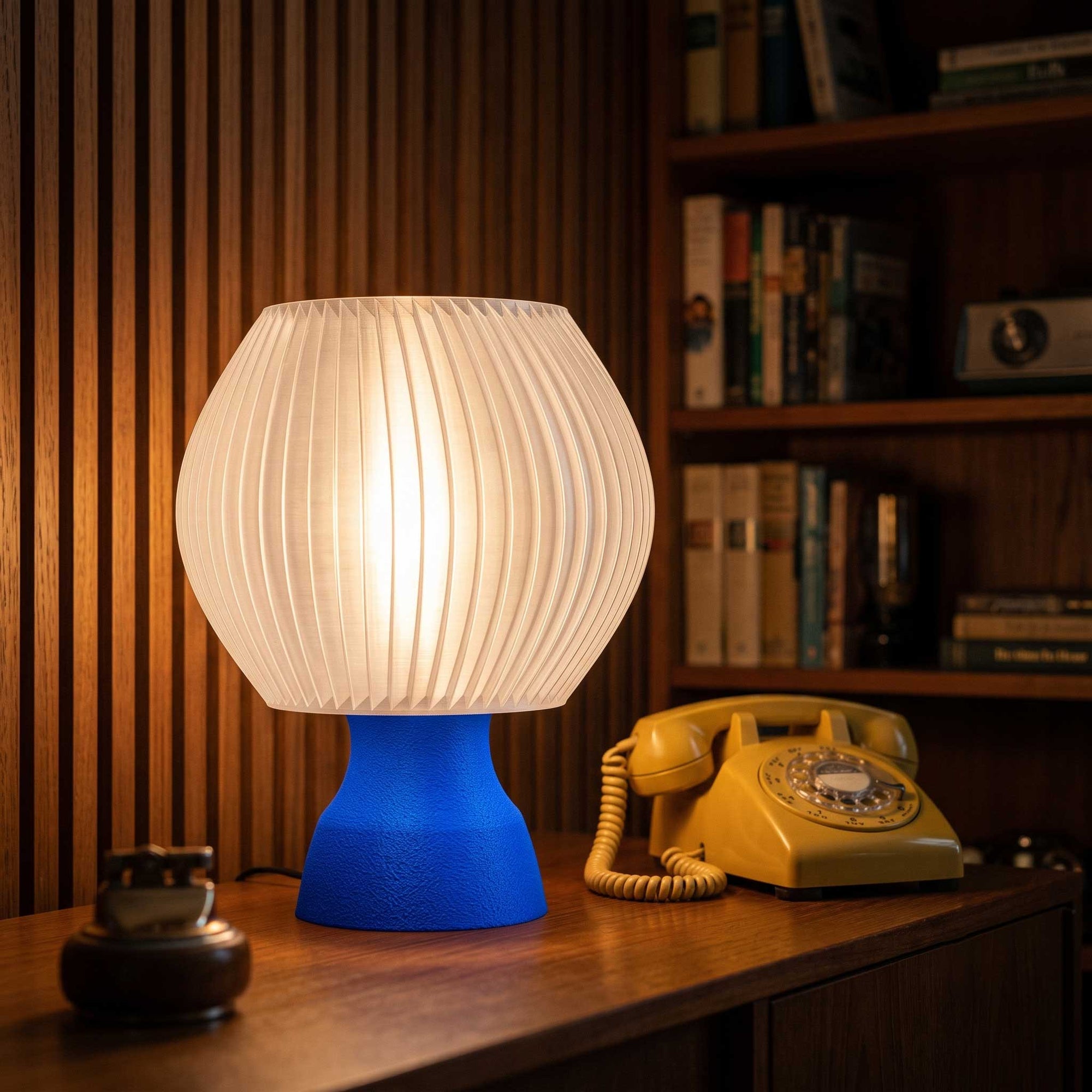 The Pompalo Fluted Retro Table Lamp