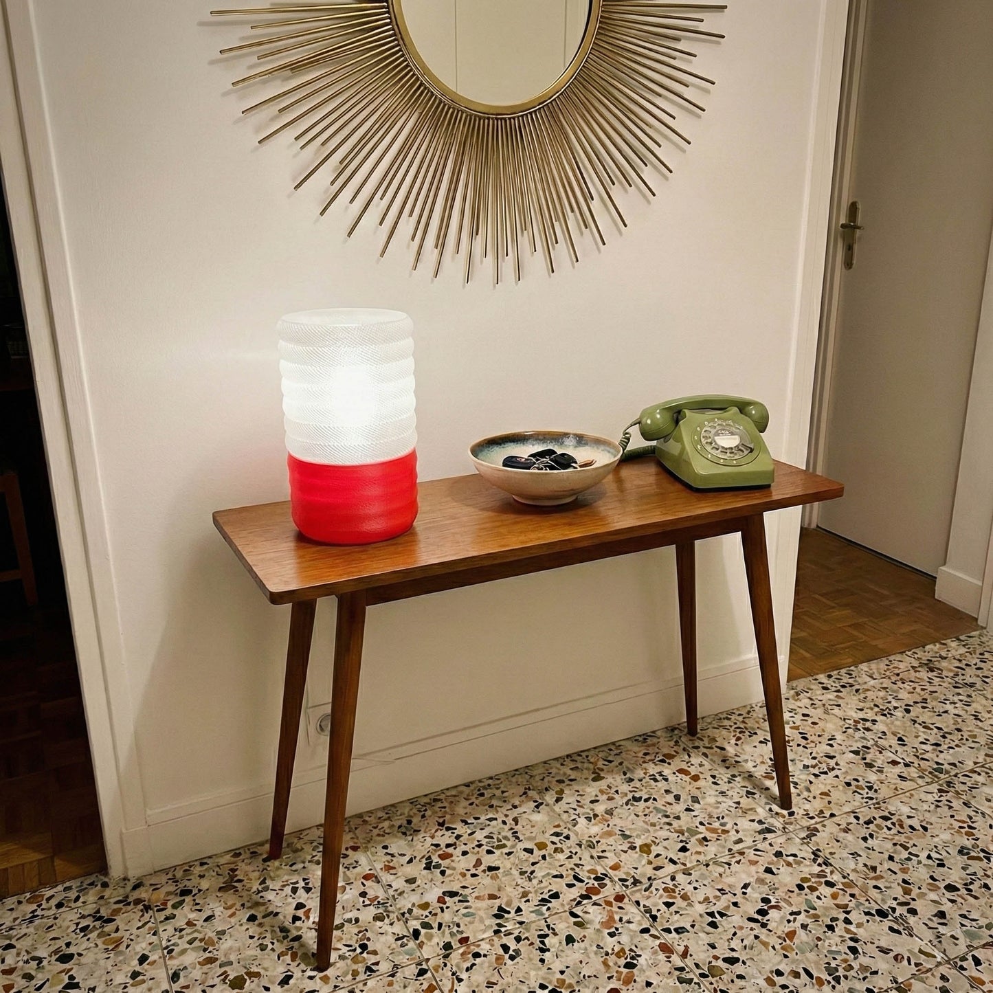 Strata Glow Space Age Lamp