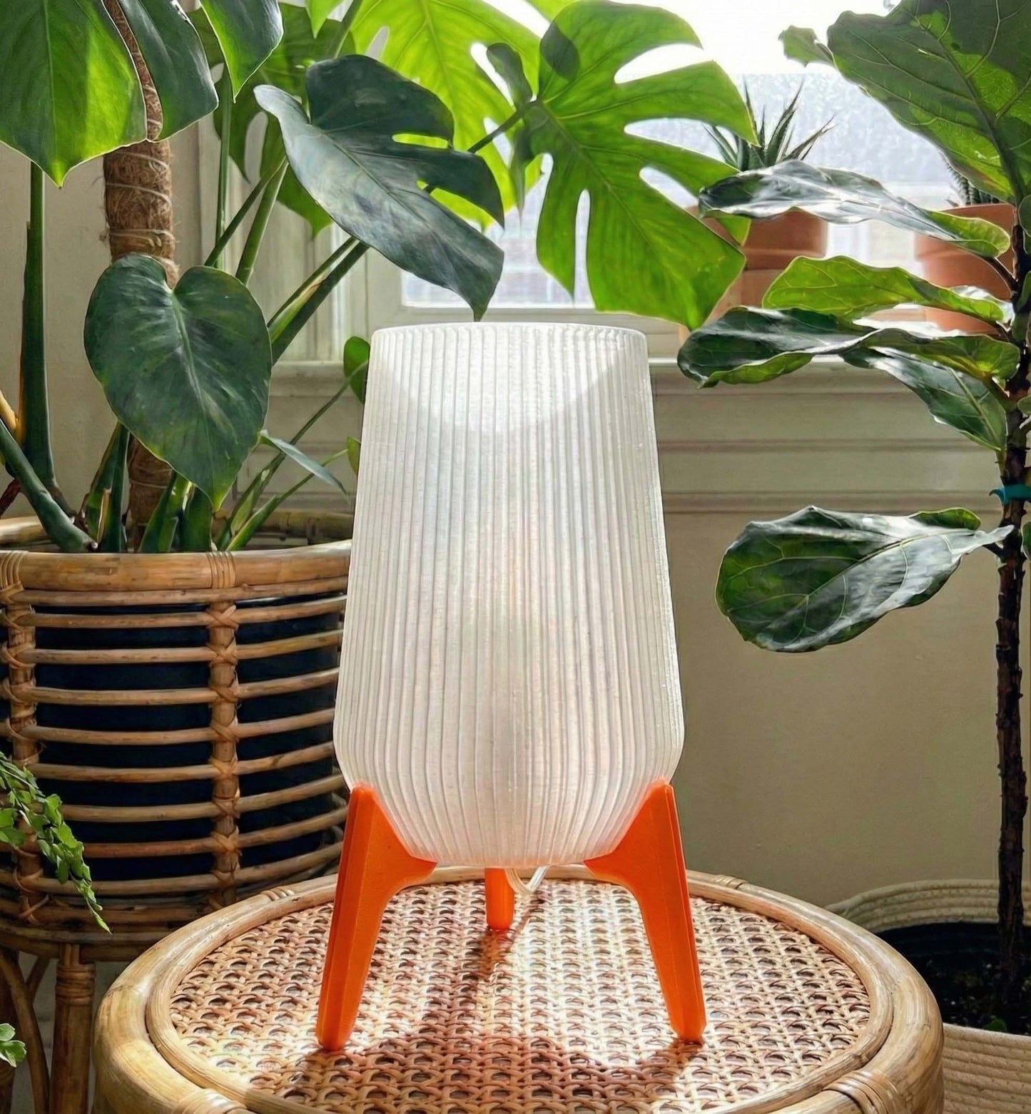 Thora Lamp Mid Century Modern Table Lamp Atomic Space Age