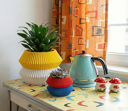 Winshire Space Age Planter