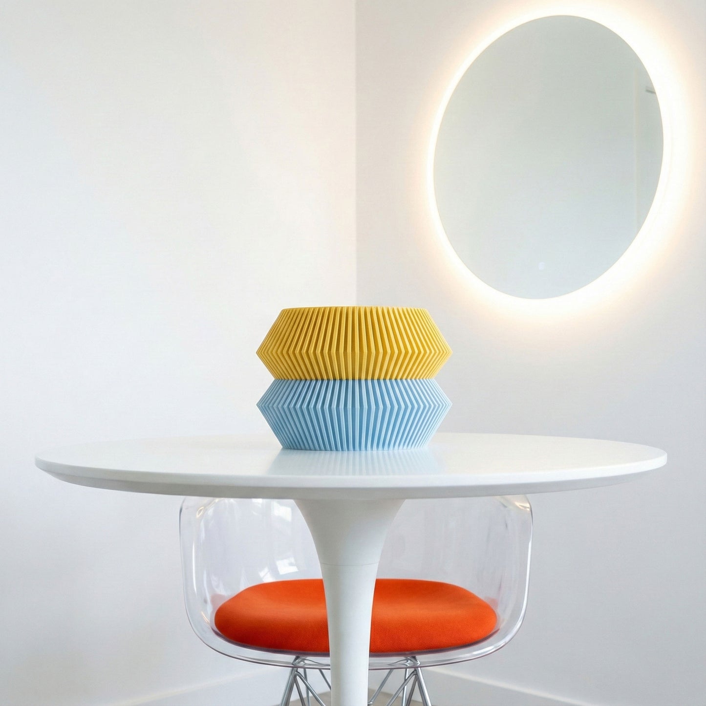 Winshire Space Age Planter