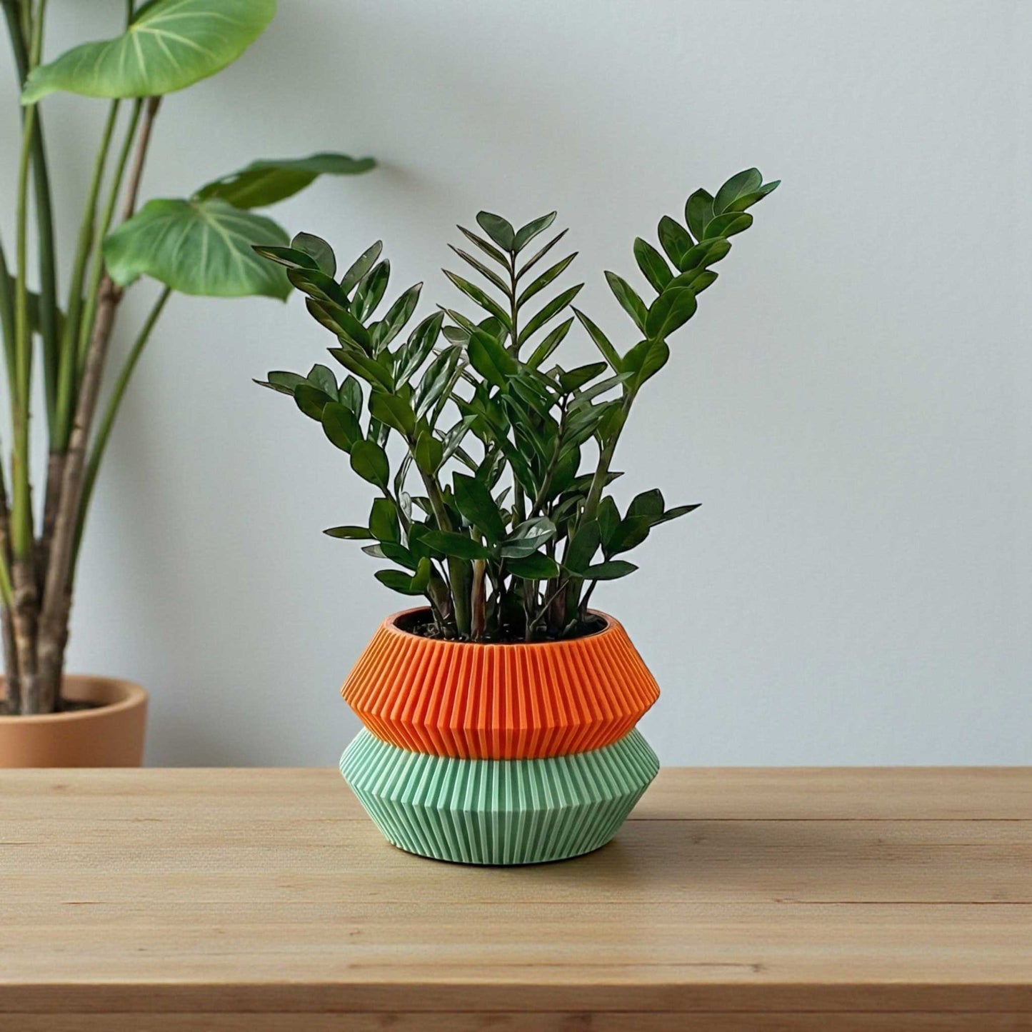 Winshire Space Age Planter