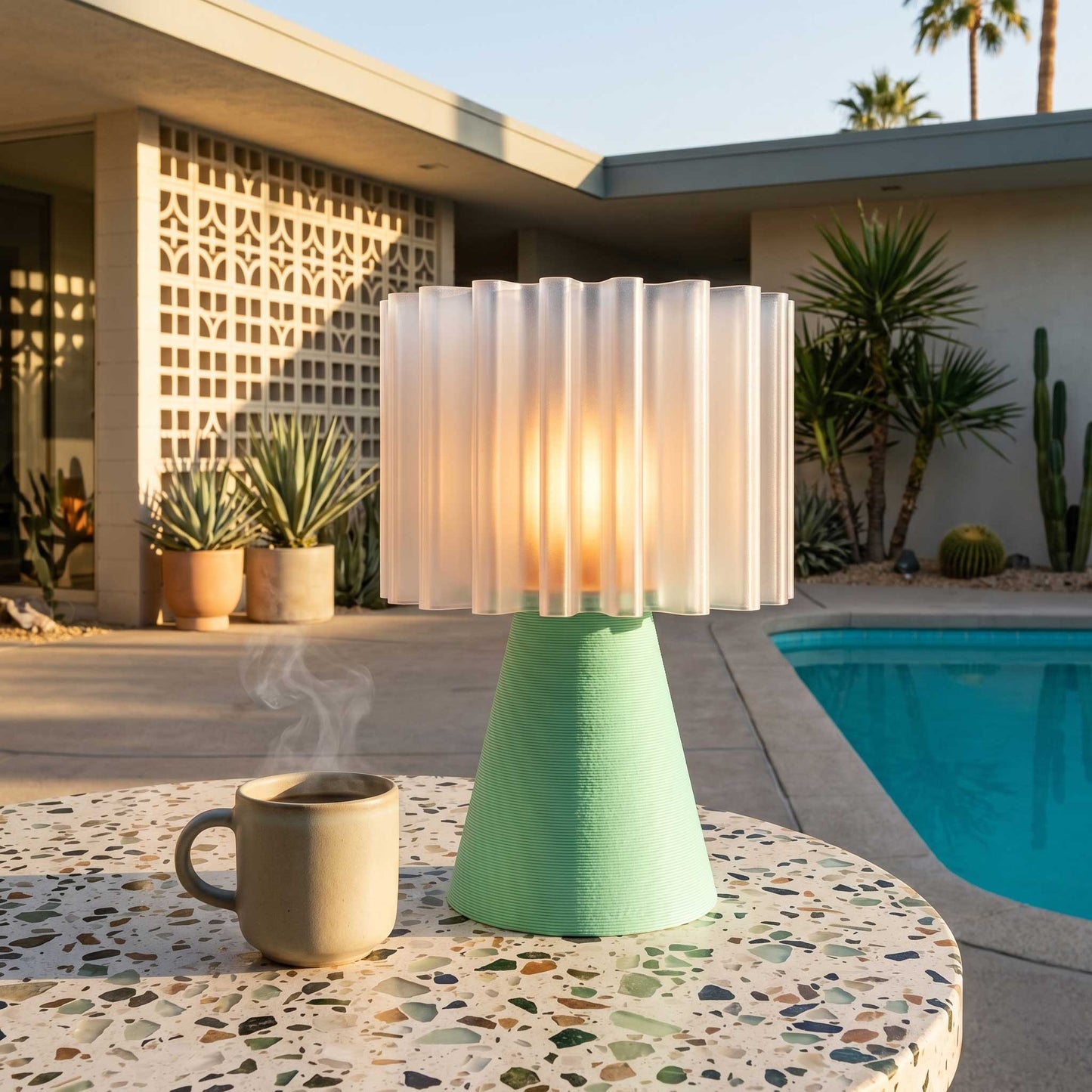 The Ziggy Dopamine Retro Style Space Age Atomic Desk Lamp